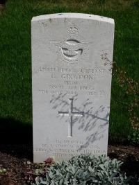 Klagenfurt War Cemetery - Croydon, George